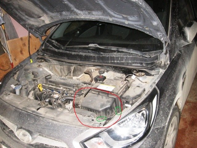 Инструкция по замене воздушного фильтра на автомобиле Hyundai Solaris Инструкция по замене воздушного фильтра на автомобиле Hyundai Solaris